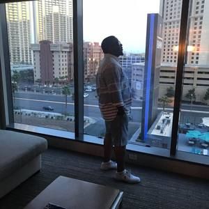 Meet your Posher, Derrick